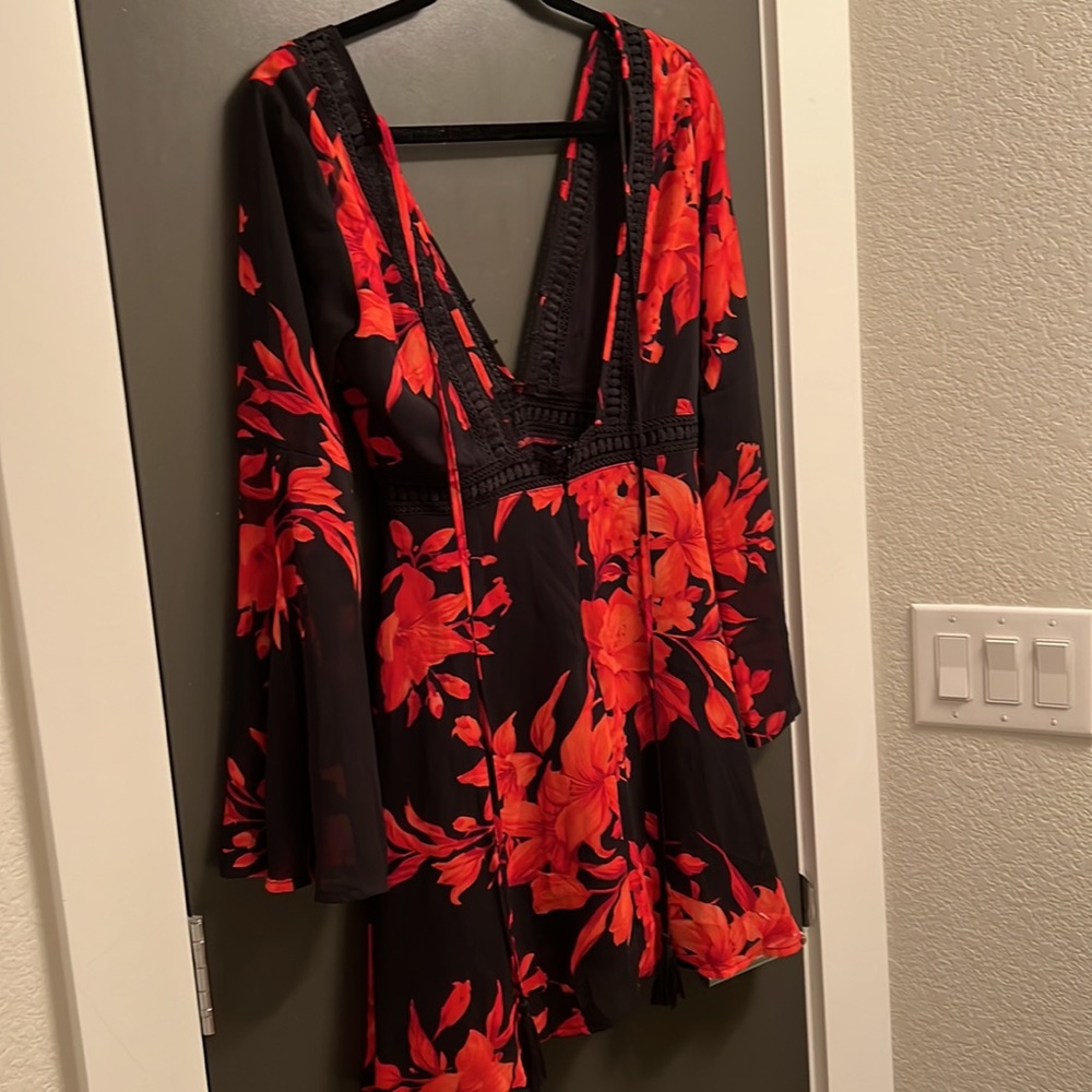 Lulu’s Dress - Picture 4 of 4